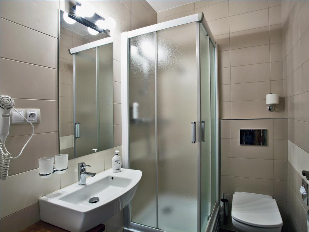 Hotel Tacl Holešov Exteriör bild