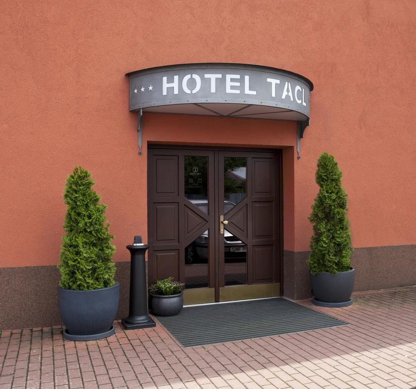 Hotel Tacl Holešov Exteriör bild
